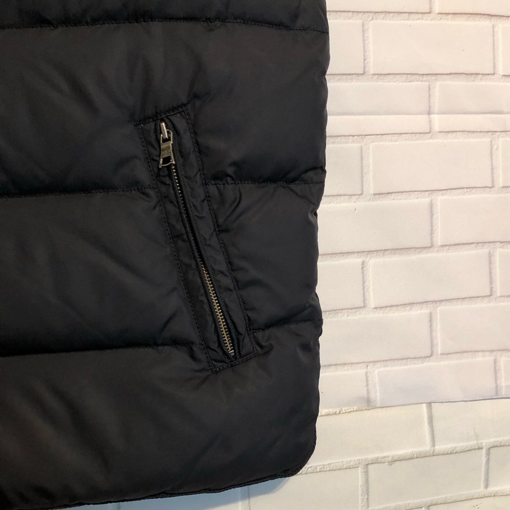 Banana Republic Men's Quilted Black Down Puffer Zip Front/Button Vest Jacket M - Picture 8 of 14